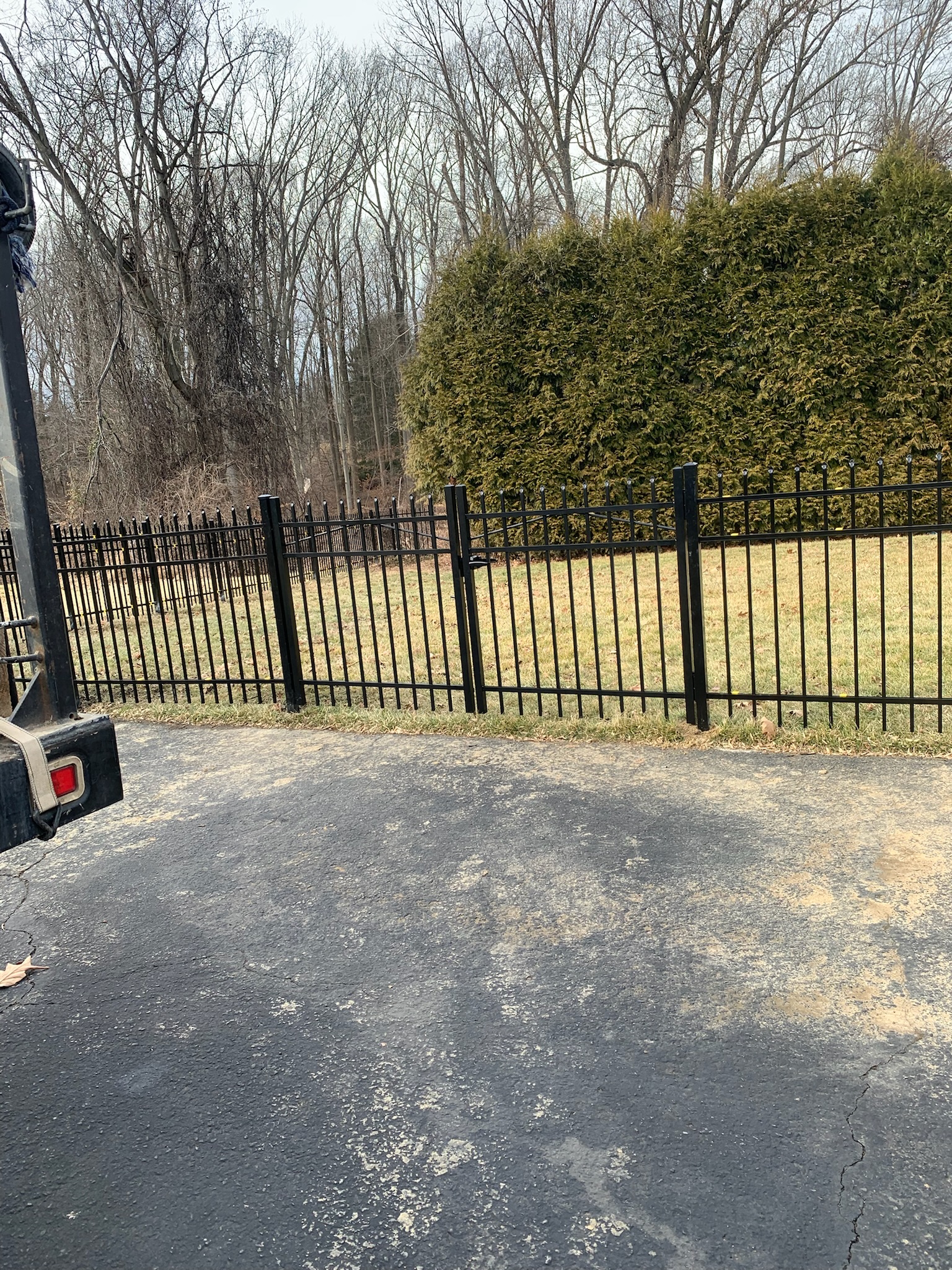 Aluminum fence photo 15