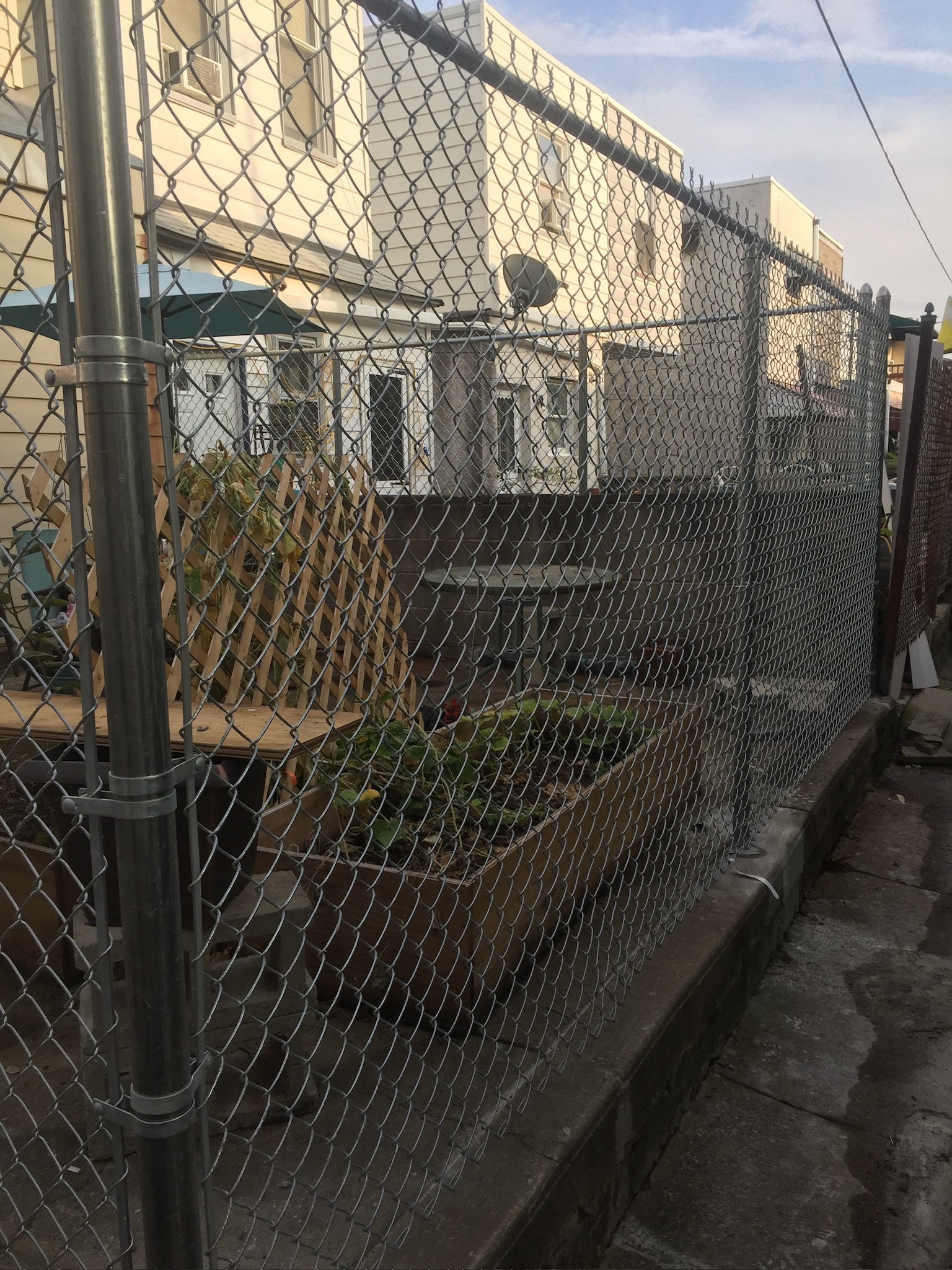 Chain link fence installation 2