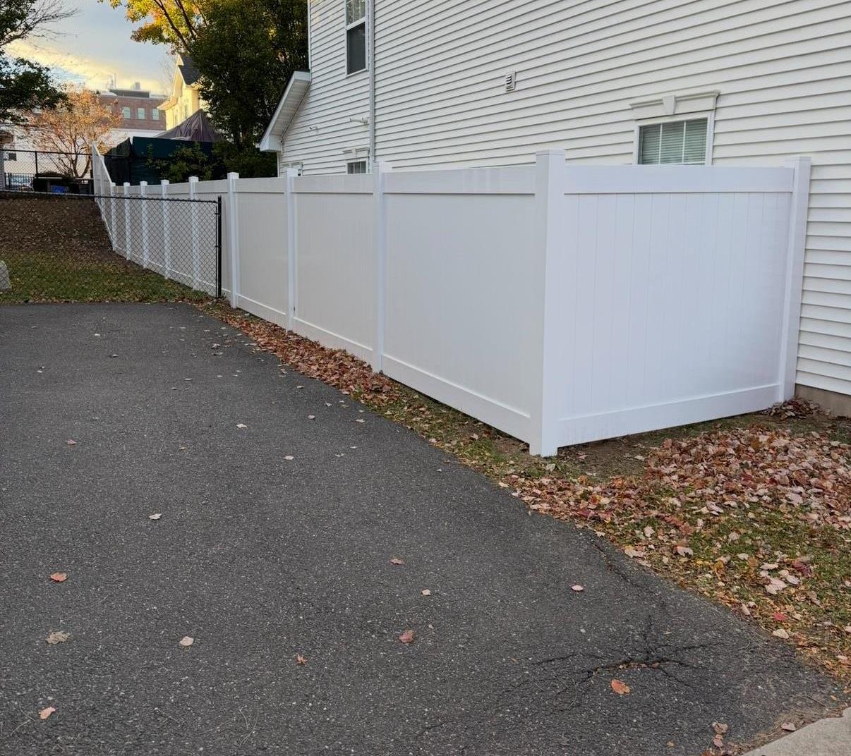 Vinyl fence photo 11