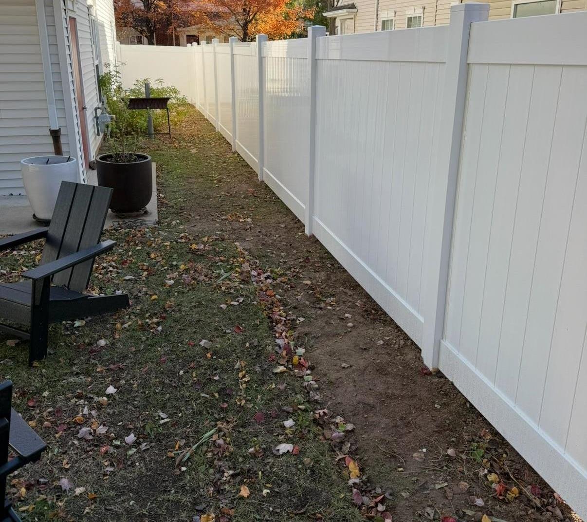 Vinyl fence photo 12